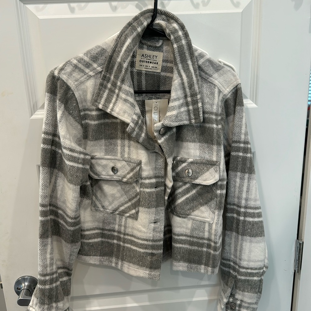 Cropped shacket